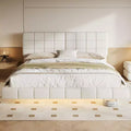 Cadre de lit flottant en boucle blanche avec bande lumineuse LED, coins anti-collision et design surélevé facile à nettoyer pour chambres modernes, Queen